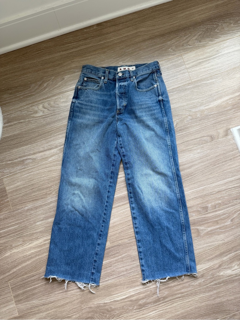AMO Denim Women’s  High Rise Jeans Sz 27 100% Cotton Medium Wash - Picture 2 of 9